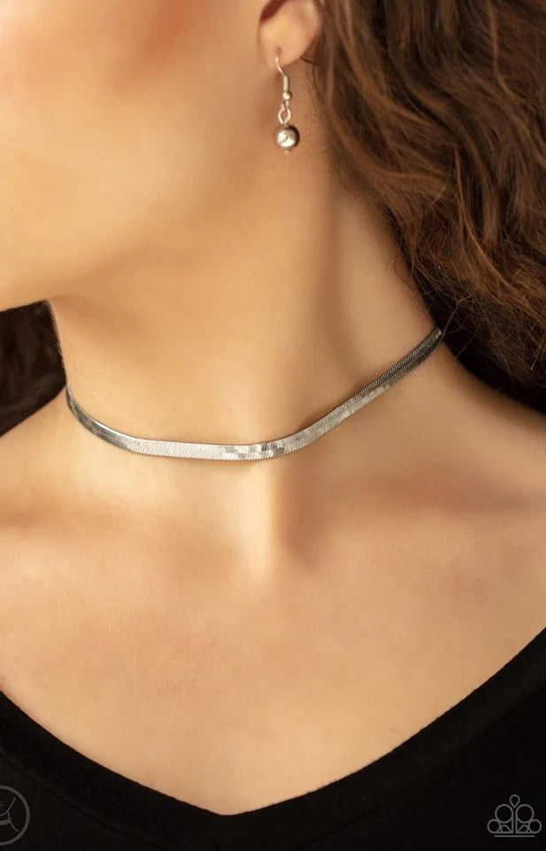 Necklaces - Chokers