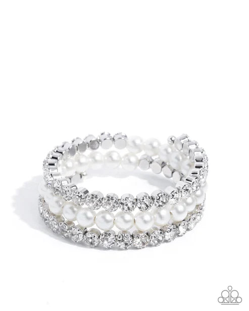 Grandiose Glitz - White